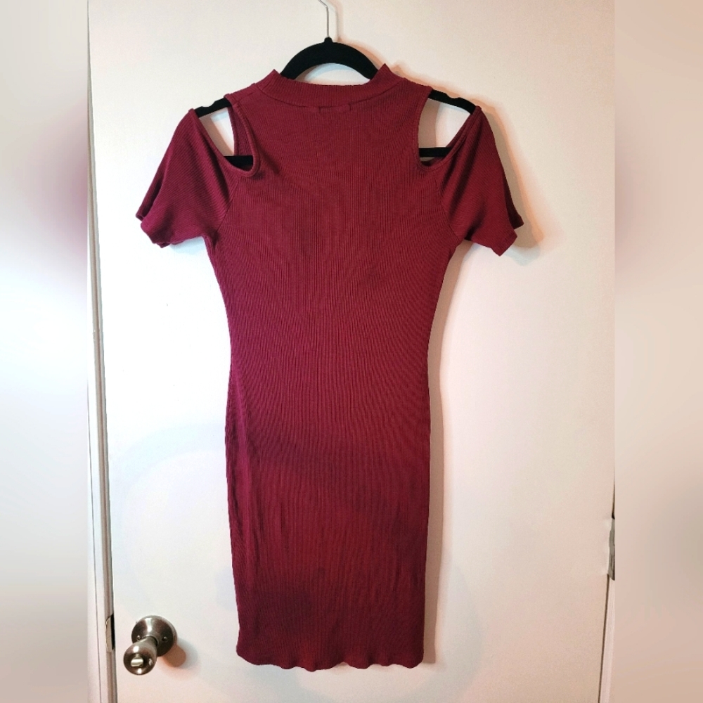 Large maroon/brown party dress